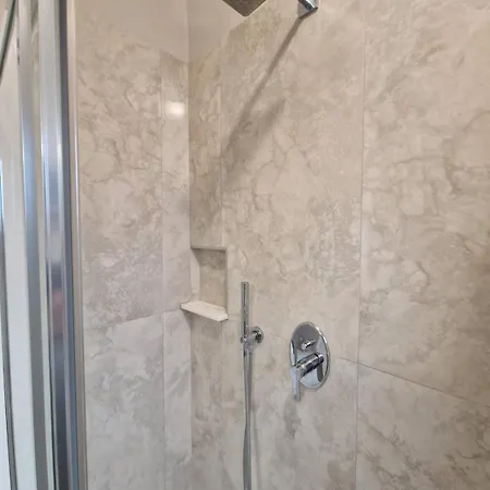 Esclusivo 6 Posti Letto - 2 Minuti Dalla Desenzano del Garda