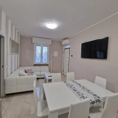 Esclusivo 6 Posti Letto - 2 Minuti Dalla Desenzano del Garda